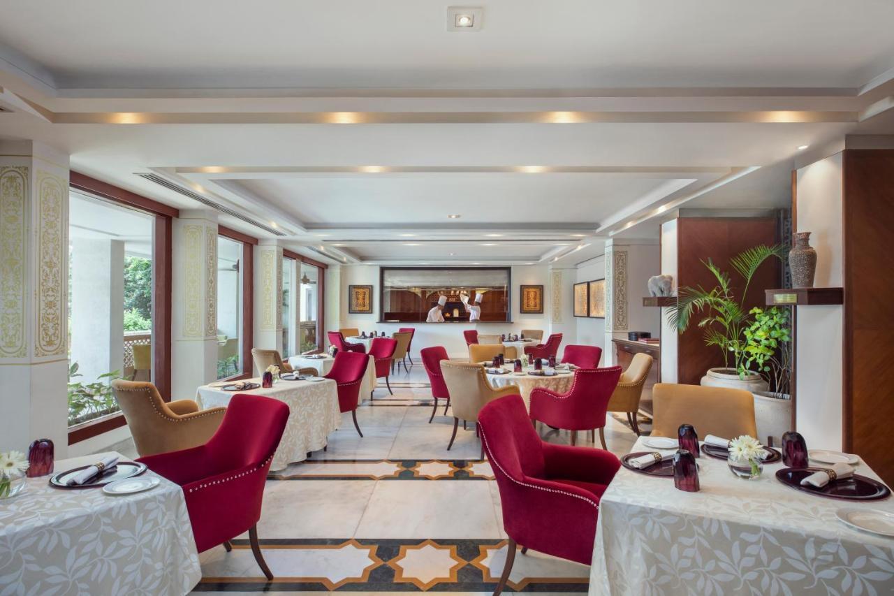 Tajview, Agra-Ihcl Seleqtions Hotel Buitenkant foto The restaurant