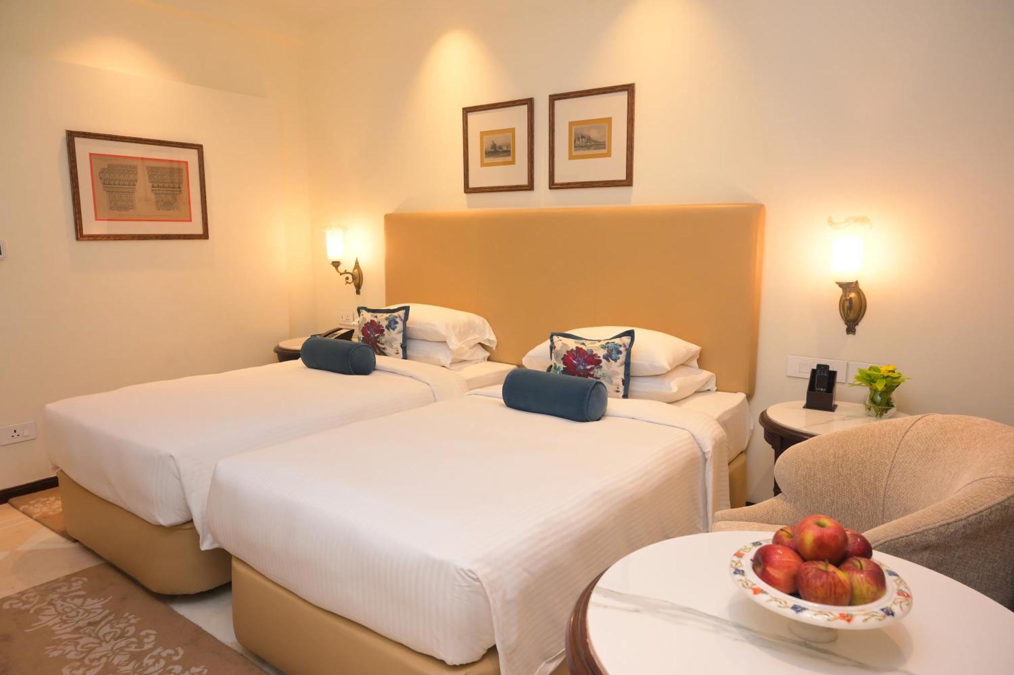 Tajview, Agra-Ihcl Seleqtions Hotel Kamer foto A room at the hotel